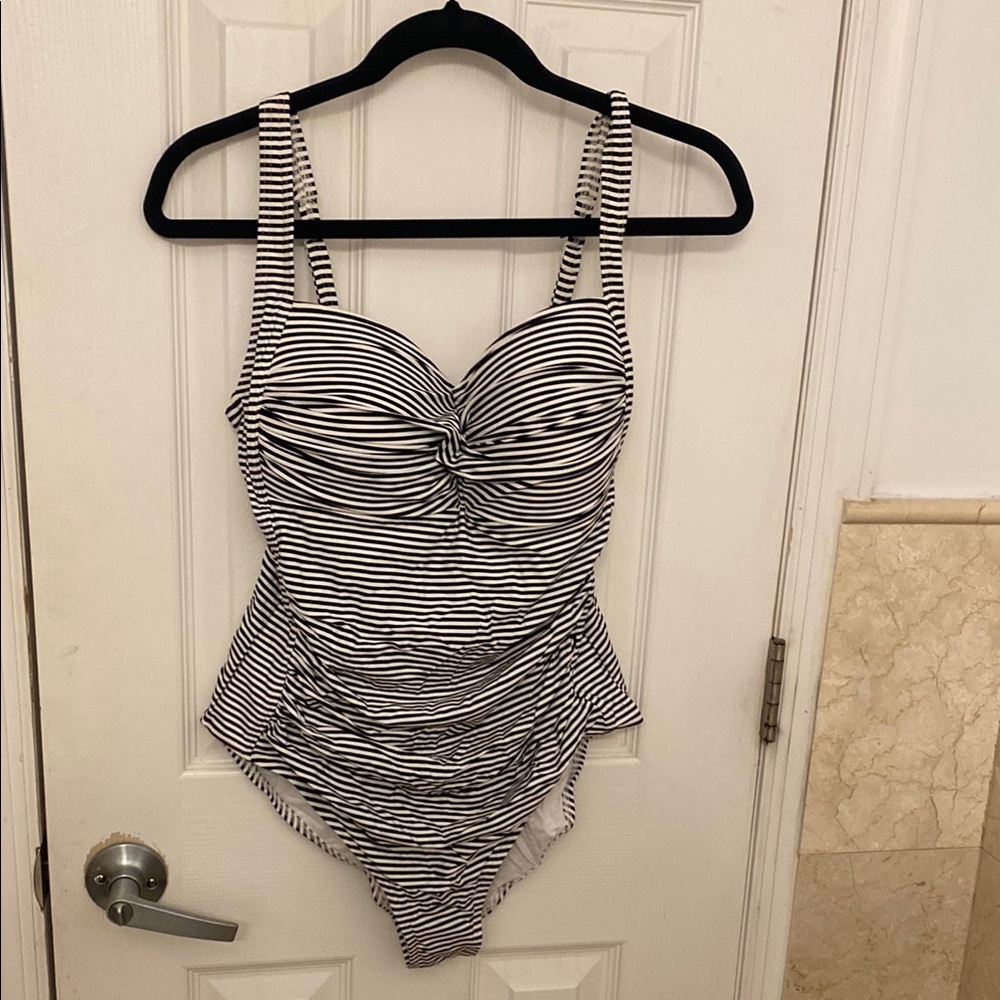 Bond-eye Black and White Striped One Piece Swimsuit